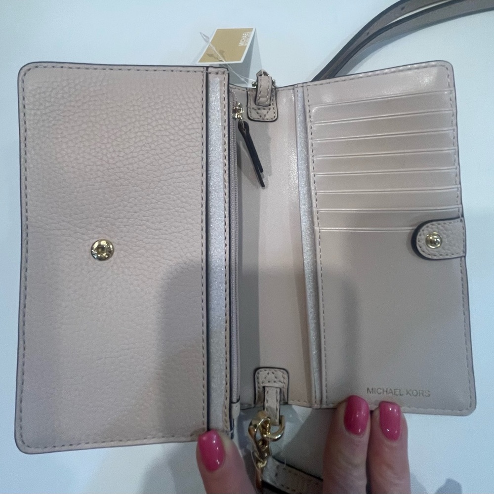 Michael Kors Jet Set Charm Small Phone Convertible Crossbody - Picture 7 of 9
